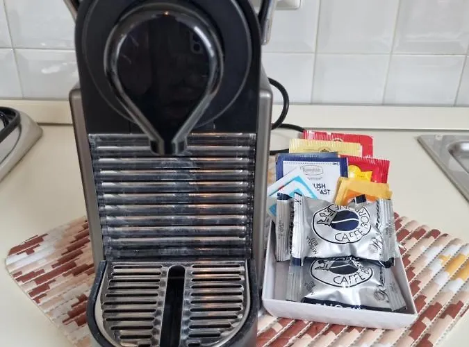 Lägenhet La Mansarda Di Noi2