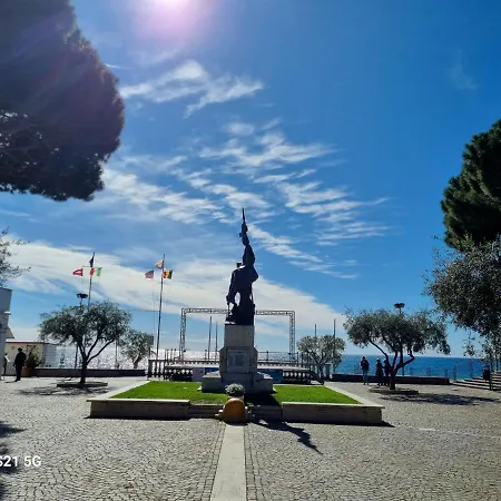La Mansarda Di Noi2 スポトルノ